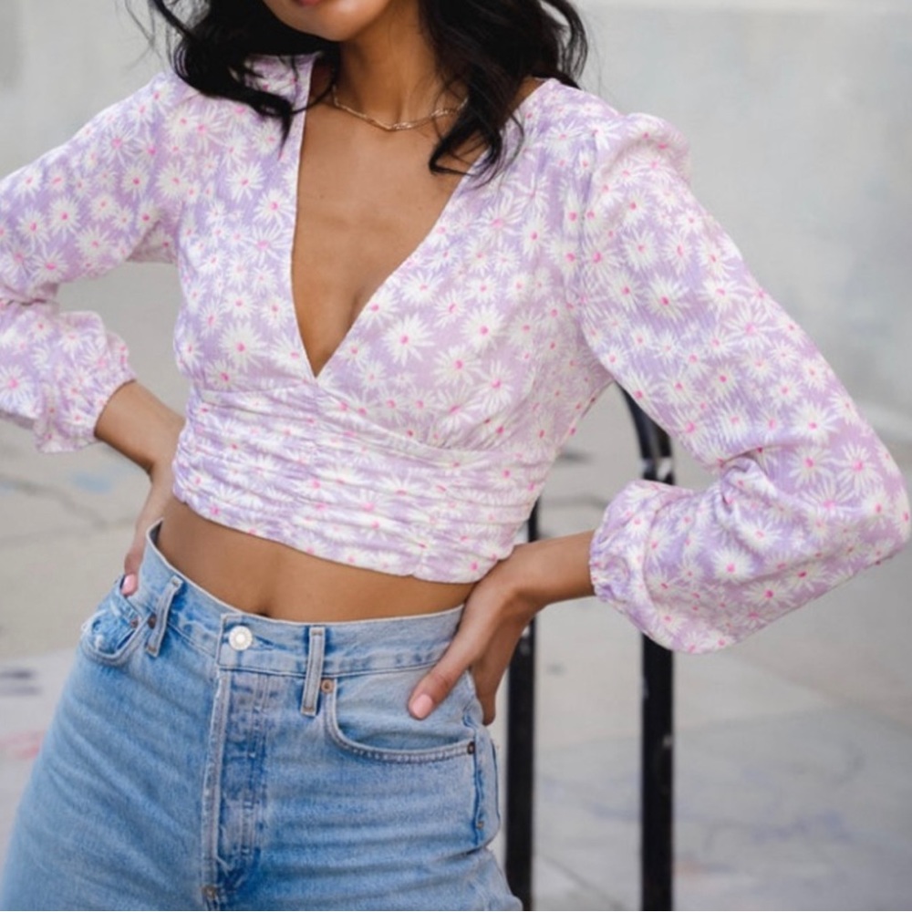 Elodie Chloe Lavender Floral Long Sleeve Cropped Top SZ L